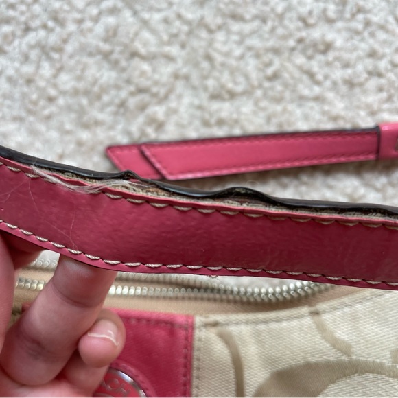 Coach Peach Signature Stripe Jacquard Hobo Bag F19281 - Picture 7 of 16